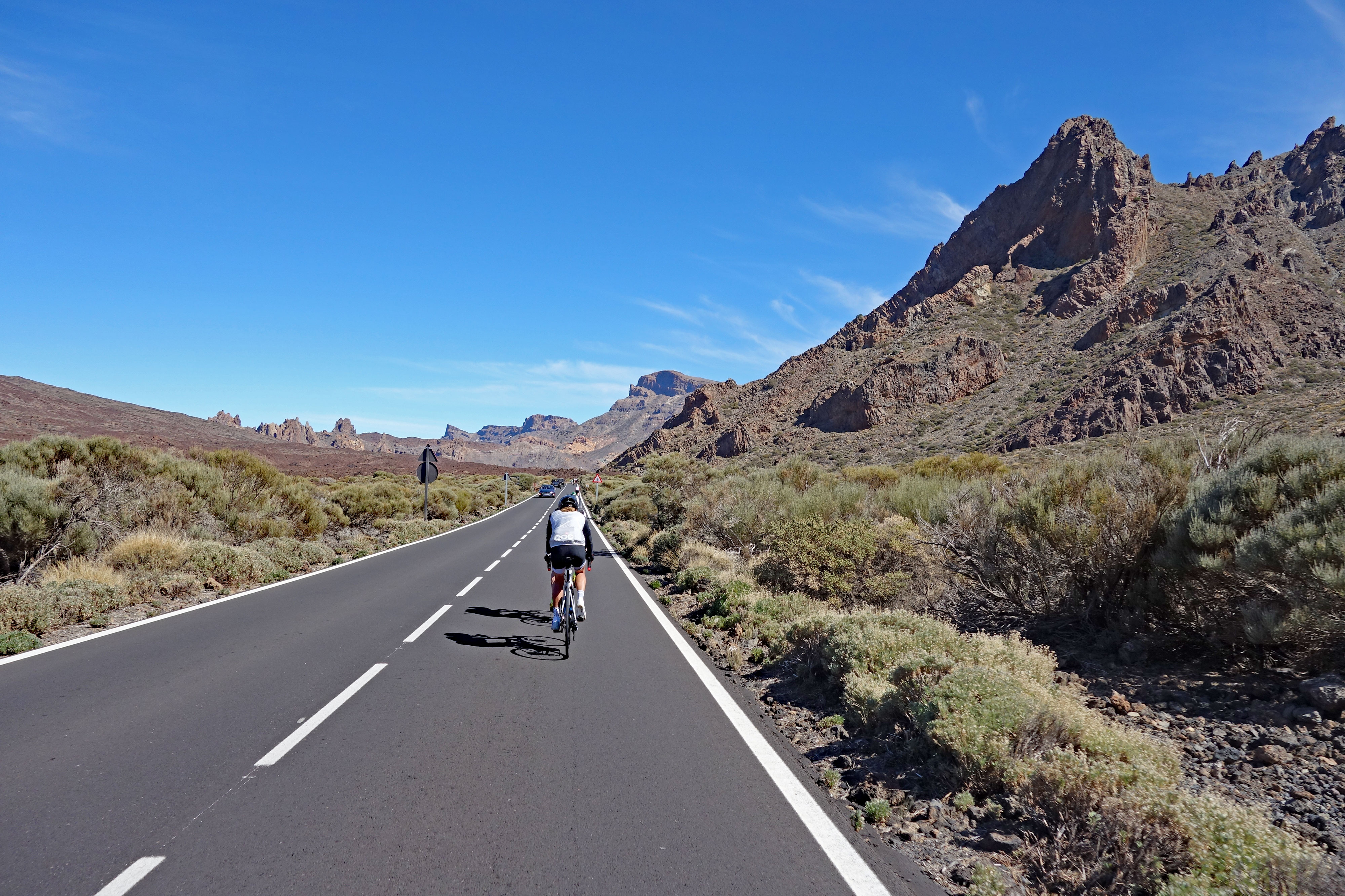 Straße durch die Caldera